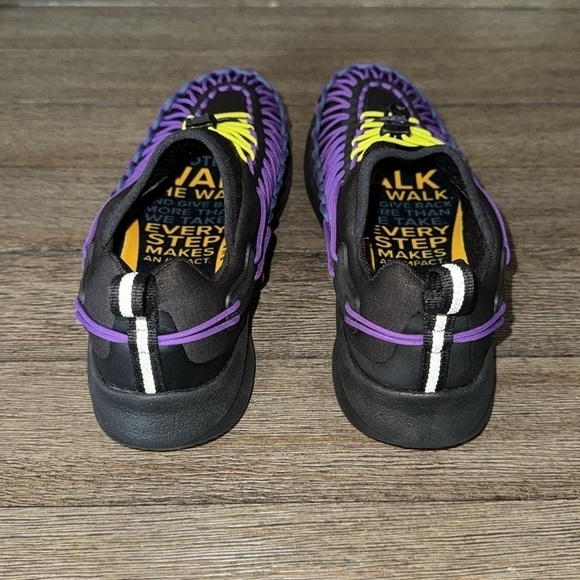 KEEN Uneek SNK Bungee Sneakers - Picture 4 of 8
